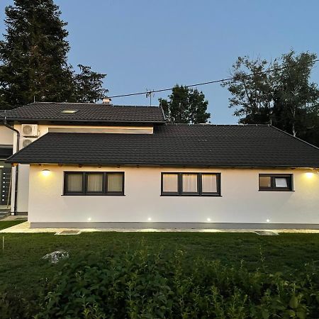 Pampas Apartments Mreznica Duga Resa Dış mekan fotoğraf