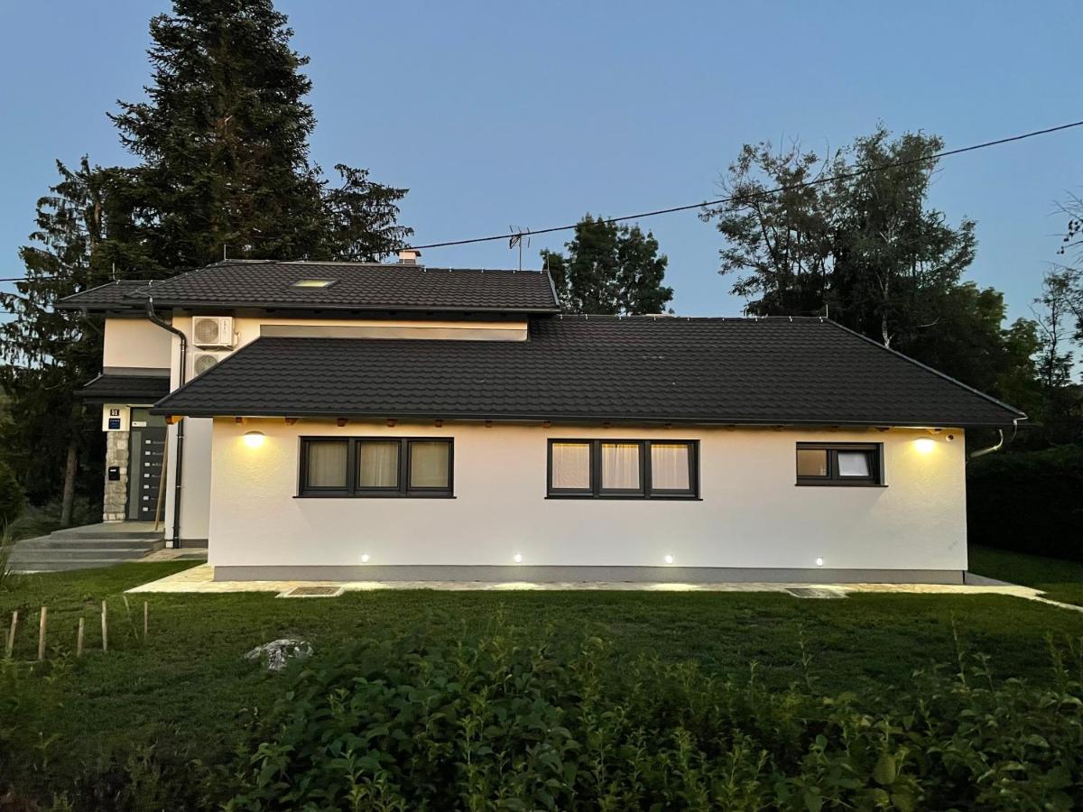 Pampas Apartments Mreznica Duga Resa Dış mekan fotoğraf