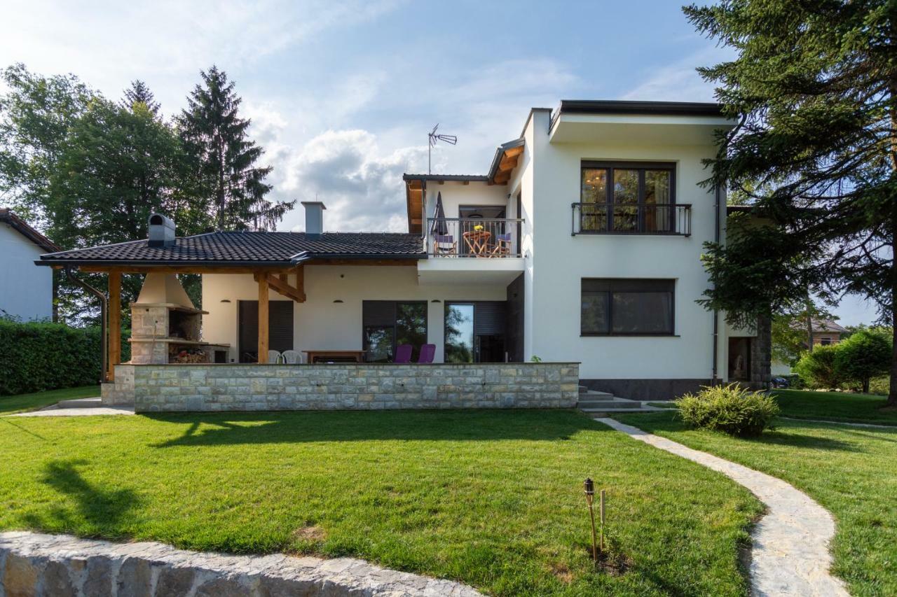 Pampas Apartments Mreznica Duga Resa Dış mekan fotoğraf