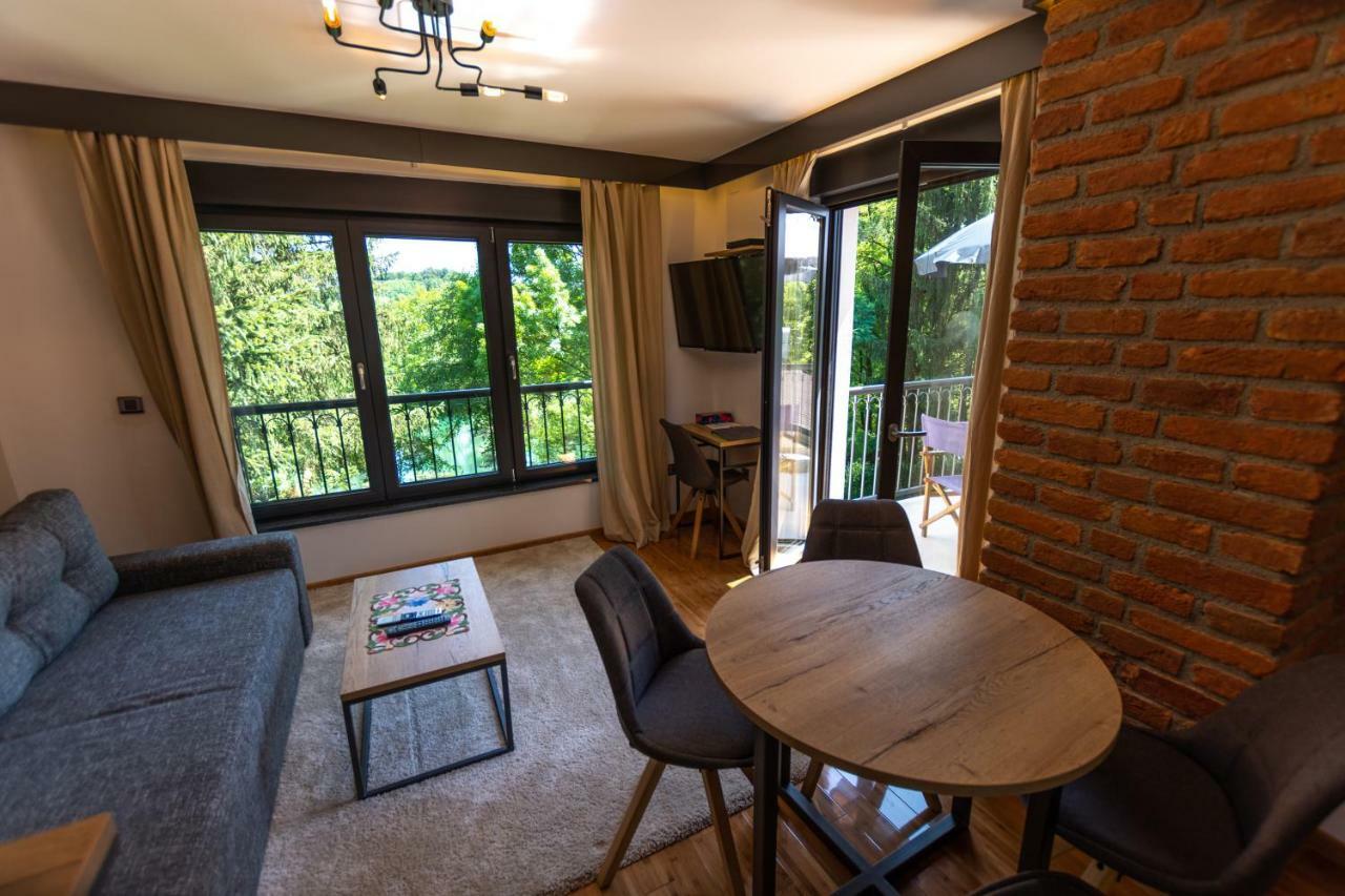 Pampas Apartments Mreznica Duga Resa Dış mekan fotoğraf
