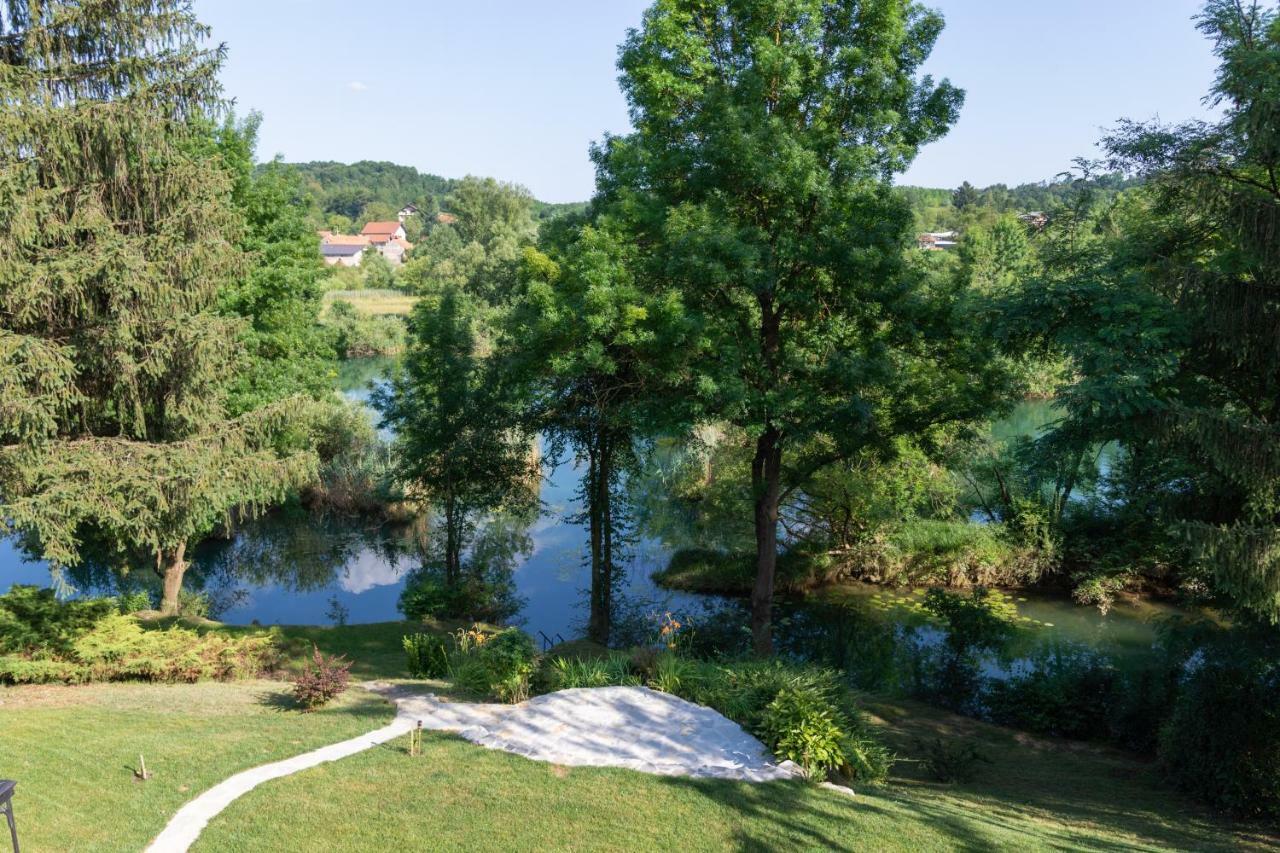 Pampas Apartments Mreznica Duga Resa Dış mekan fotoğraf