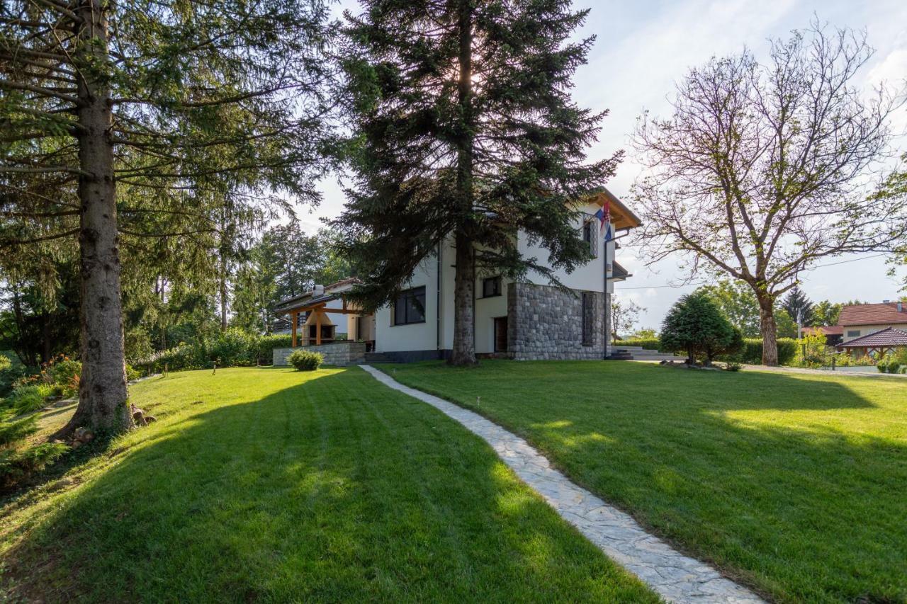 Pampas Apartments Mreznica Duga Resa Dış mekan fotoğraf